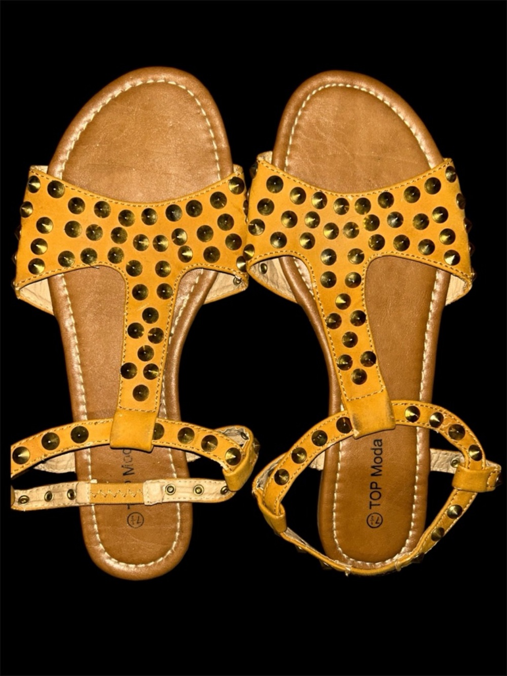 Top Moda Studded T-Strap Flat Sandals Mustard Yellow Size 7.5 Boho Chic